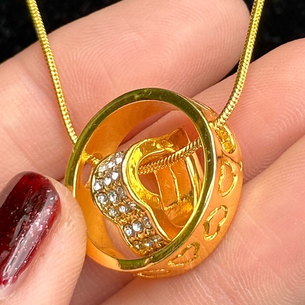Gold Tone Heart Spinner Necklace Crystal Pavé Circle Pendant Snake Chain Womens